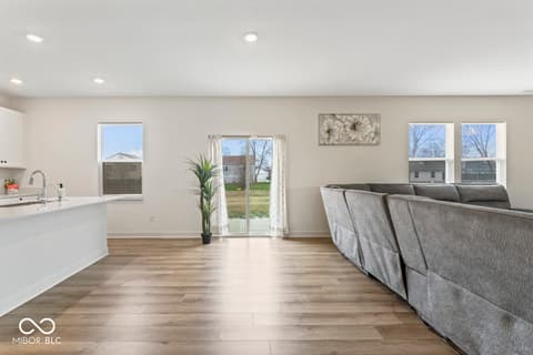Living room at 1426 Covington Boulevard, Franklin, IN
