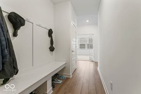 Laundry room at 1426 Covington Boulevard, Franklin, IN