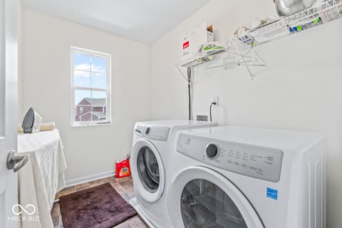 Laundry room at 5924 Wintersweet Lane, Whitestown, IN