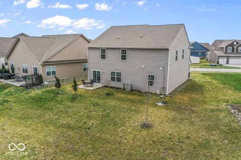 Photo of 5924 Wintersweet Lane, Whitestown, IN