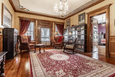 Library — 825 E Washington Street, Muncie, IN