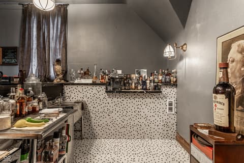Bar — 825 E Washington Street, Muncie, IN
