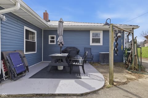 Outdoor living area at 1324 Westwood Boulevard, Connersville, IN