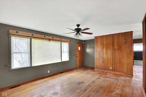 Photo of 122 Edgewood Drive, Bedford, IN