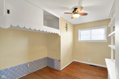 Photo of 122 Edgewood Drive, Bedford, IN