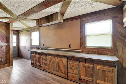 Photo of 122 Edgewood Drive, Bedford, IN