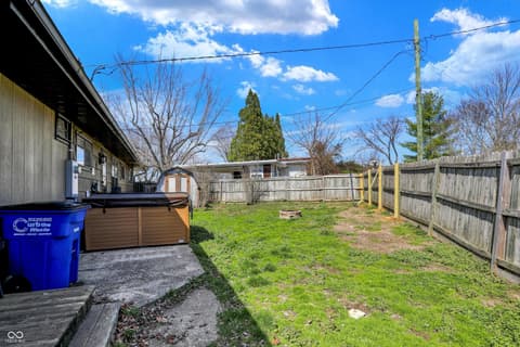Photo of 122 Edgewood Drive, Bedford, IN