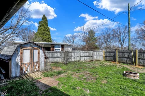 Photo of 122 Edgewood Drive, Bedford, IN