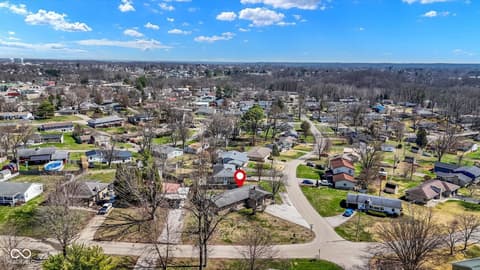 Photo of 122 Edgewood Drive, Bedford, IN