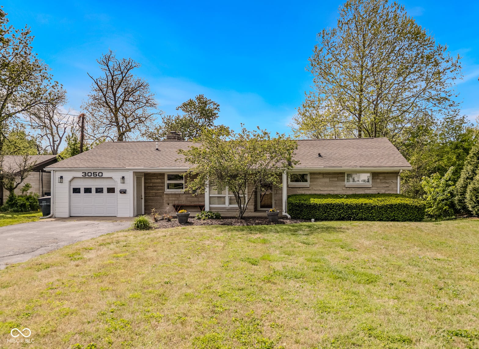 Photo of 3050 Washington Street, Columbus, IN
