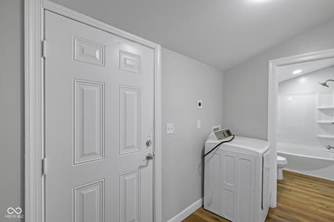Laundry room at 2209 Noble Street, Anderson, IN