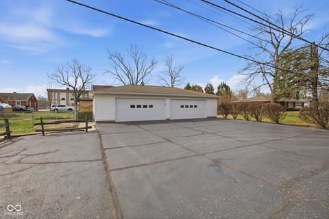 Parking — 702 S Fuller Drive, Indianapolis, IN