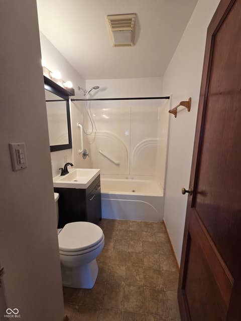 Photo of 3015 S Main Street, New Castle, IN