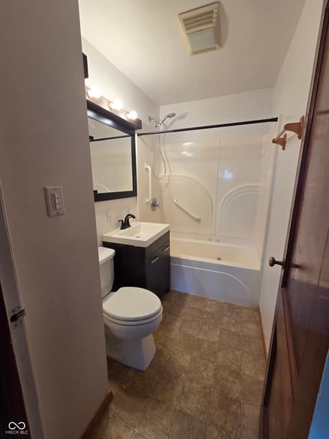 Photo of 3015 S Main Street, New Castle, IN