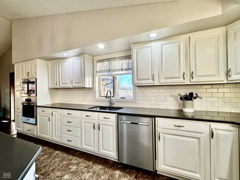 Photo of 1531 S County Road 150 W, Brownstown, IN