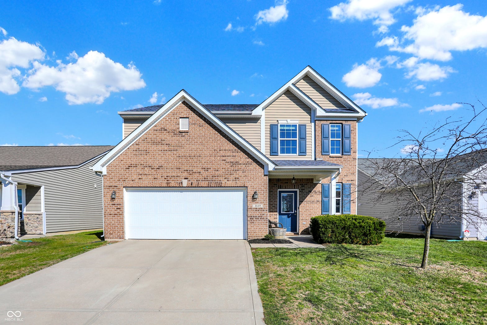 Front exterior at 4649 Indigo Blue Boulevard, Whitestown, IN