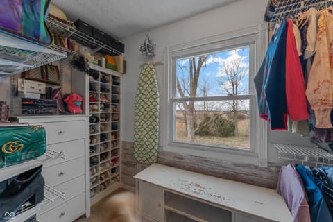 Photo of 17975 E County Road 365 N, Hope, IN