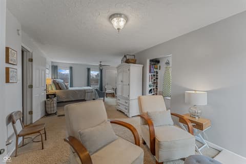 Photo of 17975 E County Road 365 N, Hope, IN