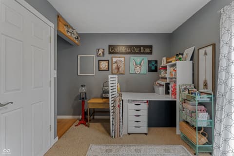 Photo of 17975 E County Road 365 N, Hope, IN