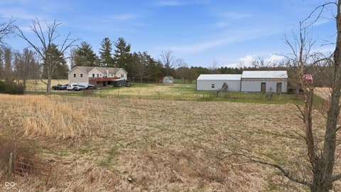 Photo of 17975 E County Road 365 N, Hope, IN
