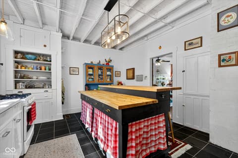 Photo of 521 S Sale Street, Ellettsville, IN