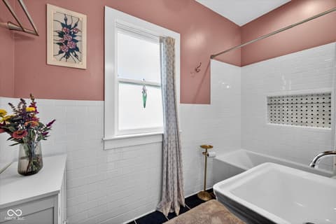 Photo of 521 S Sale Street, Ellettsville, IN