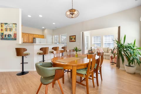 Photo of 5079 Bally Bunion Drive, Avon, IN