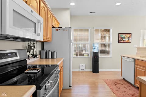 Photo of 5079 Bally Bunion Drive, Avon, IN