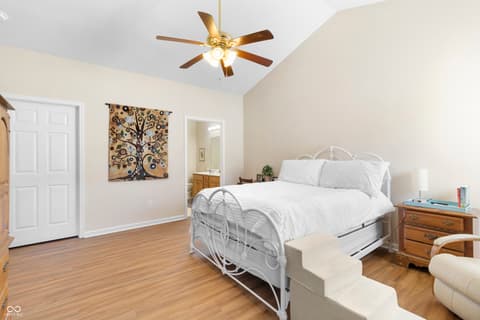 Photo of 5079 Bally Bunion Drive, Avon, IN