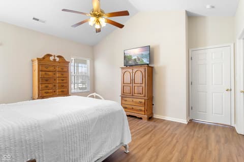 Photo of 5079 Bally Bunion Drive, Avon, IN