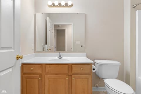 Photo of 5079 Bally Bunion Drive, Avon, IN