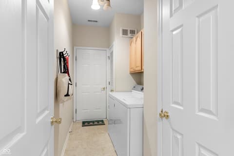 Photo of 5079 Bally Bunion Drive, Avon, IN