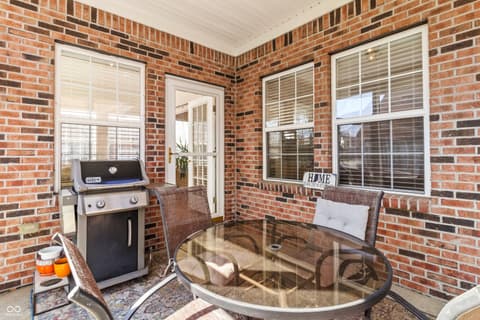 Photo of 5079 Bally Bunion Drive, Avon, IN