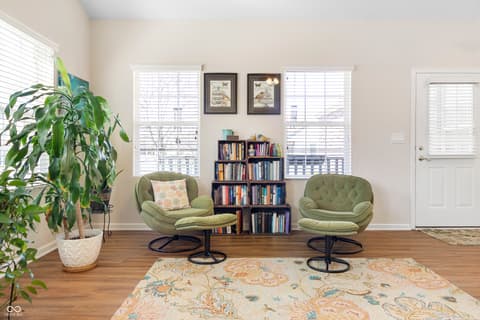 Photo of 5079 Bally Bunion Drive, Avon, IN