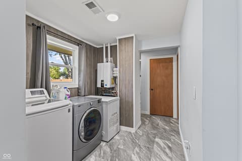 Laundry room at 3012 E 6th Street, Anderson, IN