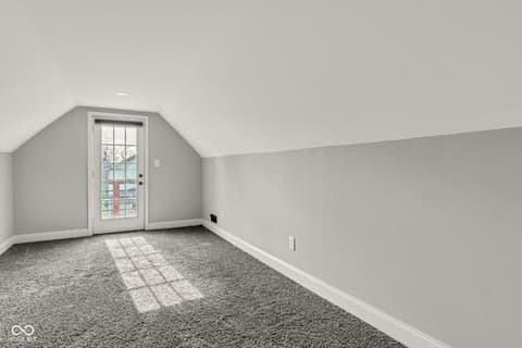 Bonus room at 257 N Tacoma Avenue, Indianapolis, IN