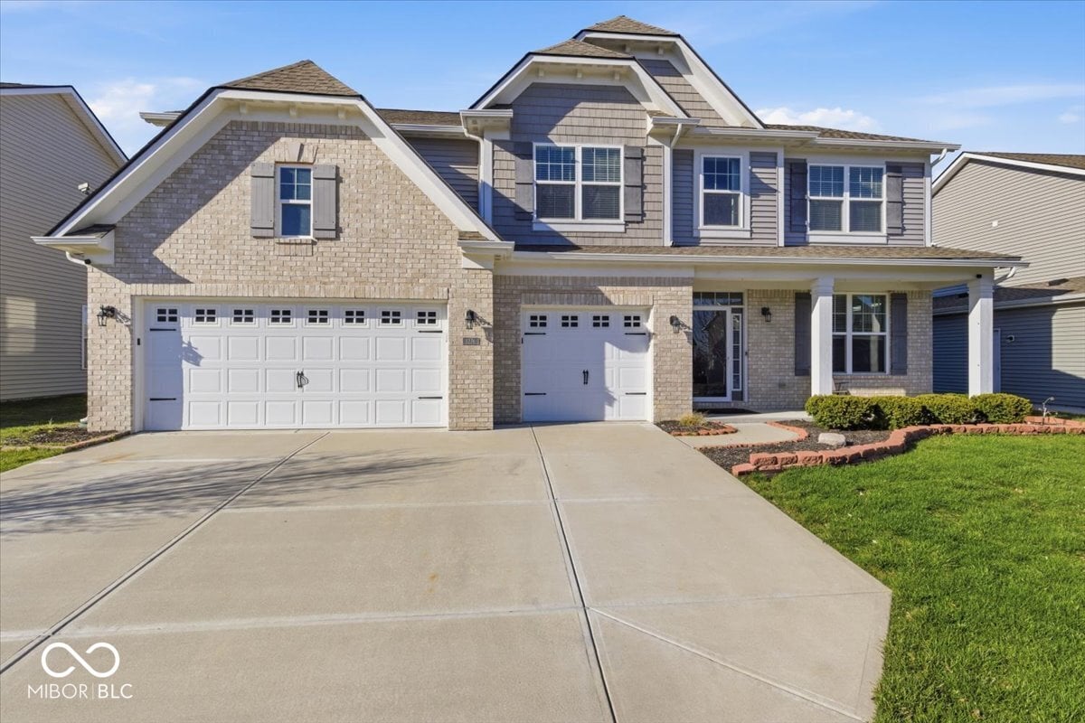 Front exterior at 1276 Sanderling Drive, Greenwood, IN