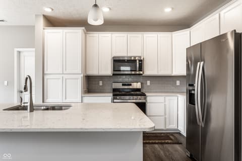 Photo of 1711 Pelham Drive, Greenwood, IN