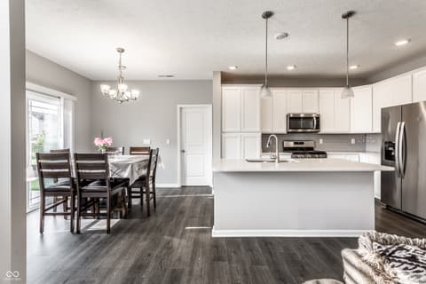 Photo of 1711 Pelham Drive, Greenwood, IN