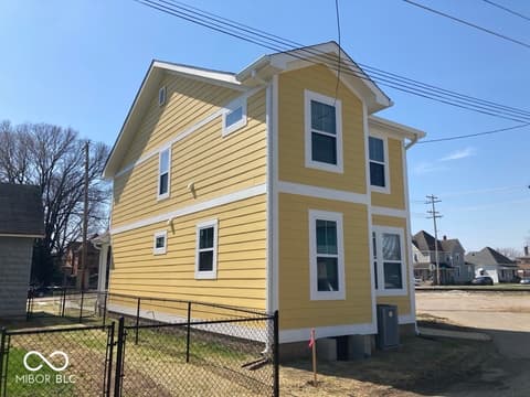 Side exterior at 116 E Pennsylvania Street, Shelbyville, IN