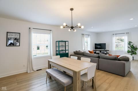 Photo of 1306 S East Street, Indianapolis, IN
