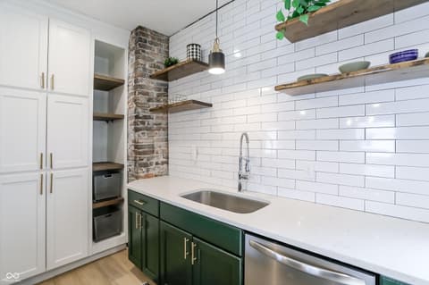 Photo of 1306 S East Street, Indianapolis, IN
