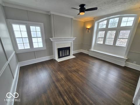 Living room at 3848 Washington Boulevard, Indianapolis, IN