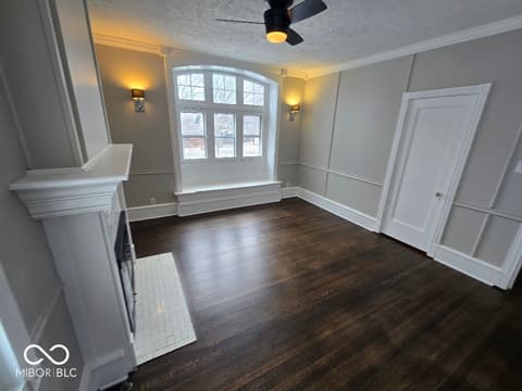 Foyer at 3848 Washington Boulevard, Indianapolis, IN