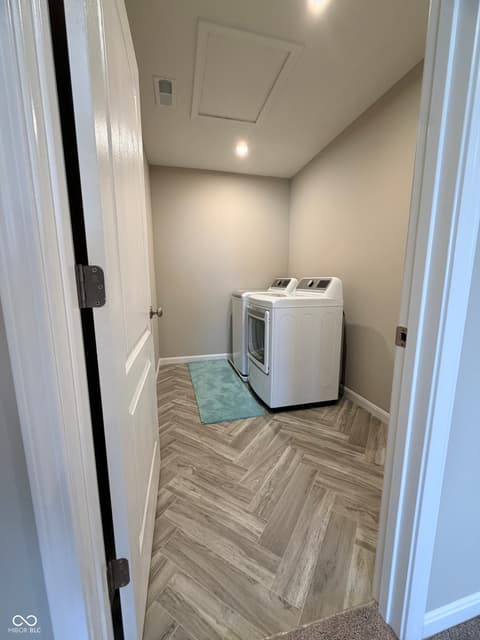 Laundry room at 7265 Bailow Lane, McCordsville, IN