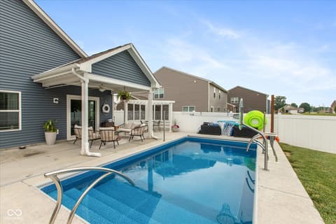 Pool at 96 Mission Terrace Drive, Whiteland, IN