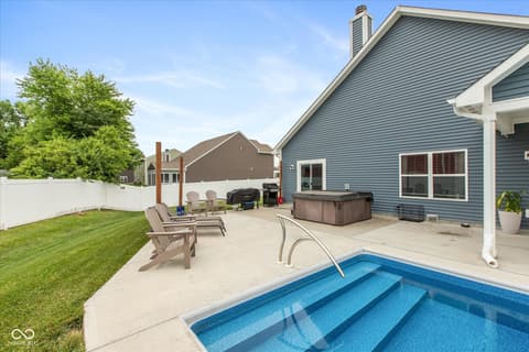 Pool at 96 Mission Terrace Drive, Whiteland, IN