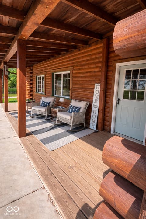Outdoor living area at 4298 W 300 N, Anderson, IN