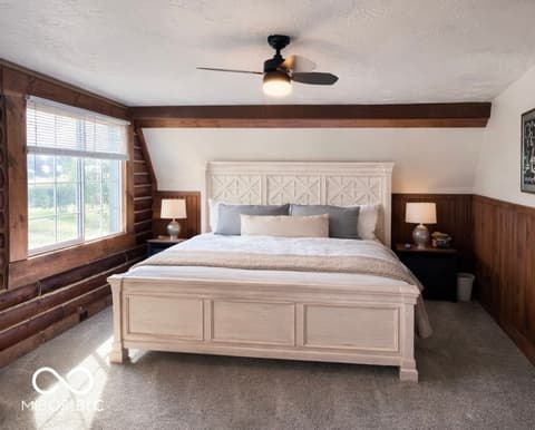 Bedroom at 4298 W 300 N, Anderson, IN