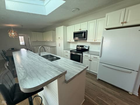 Photo of 16115 E 300 S, Elizabethtown, IN
